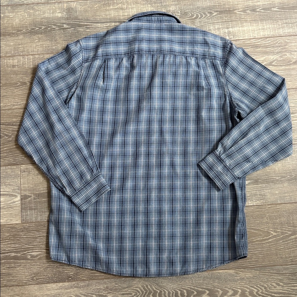 Axist Men's Blue Checkered Button Down Shirt - Picture 3 of 4